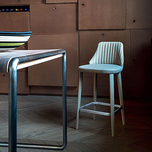 Break Stool