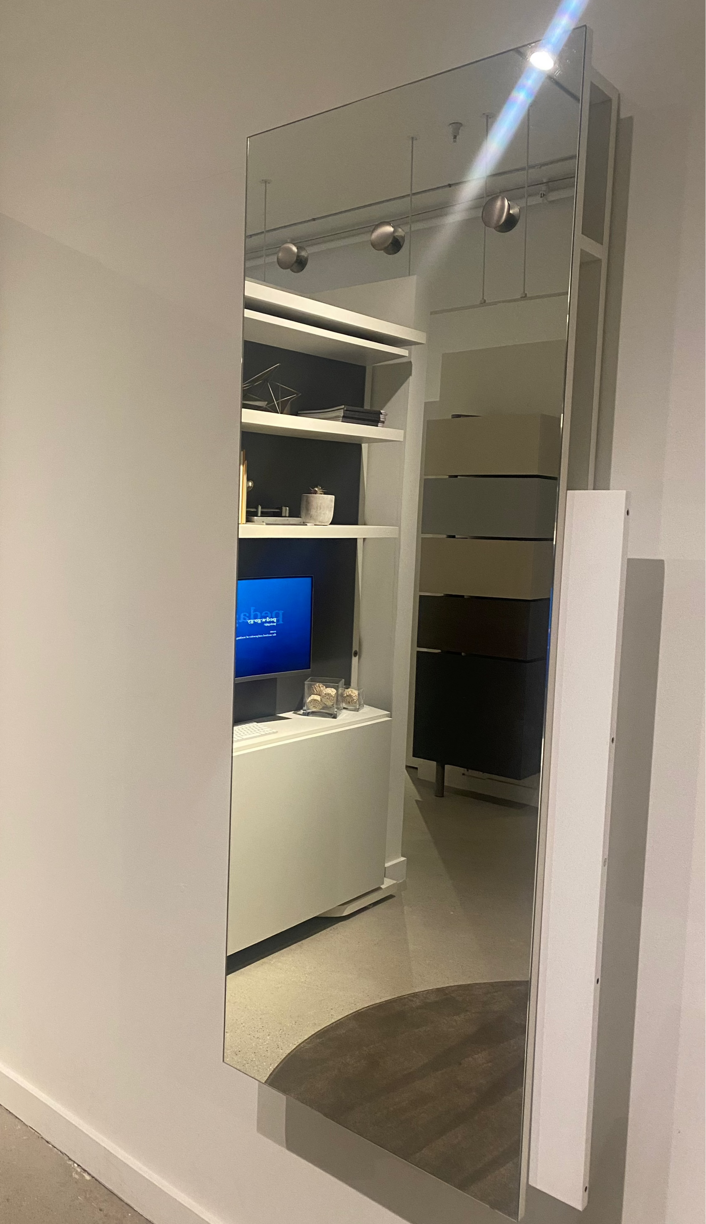 Wall mounted mirror with storage