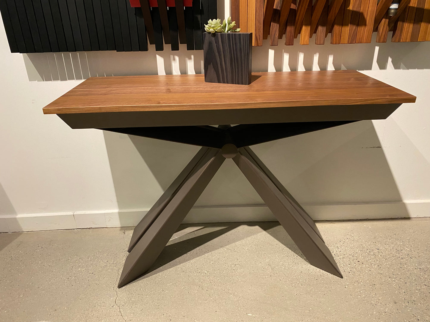 Genesi Console Table