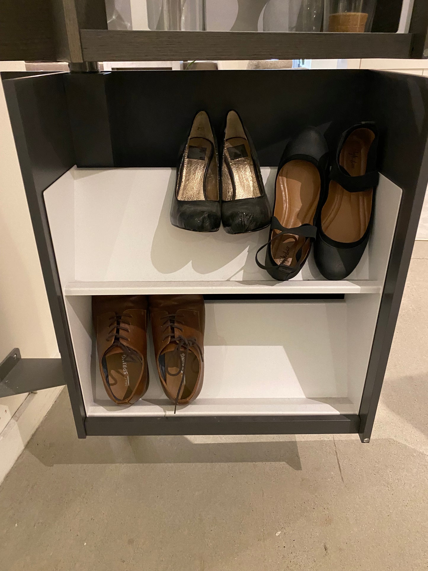 Giralot Storage Unit