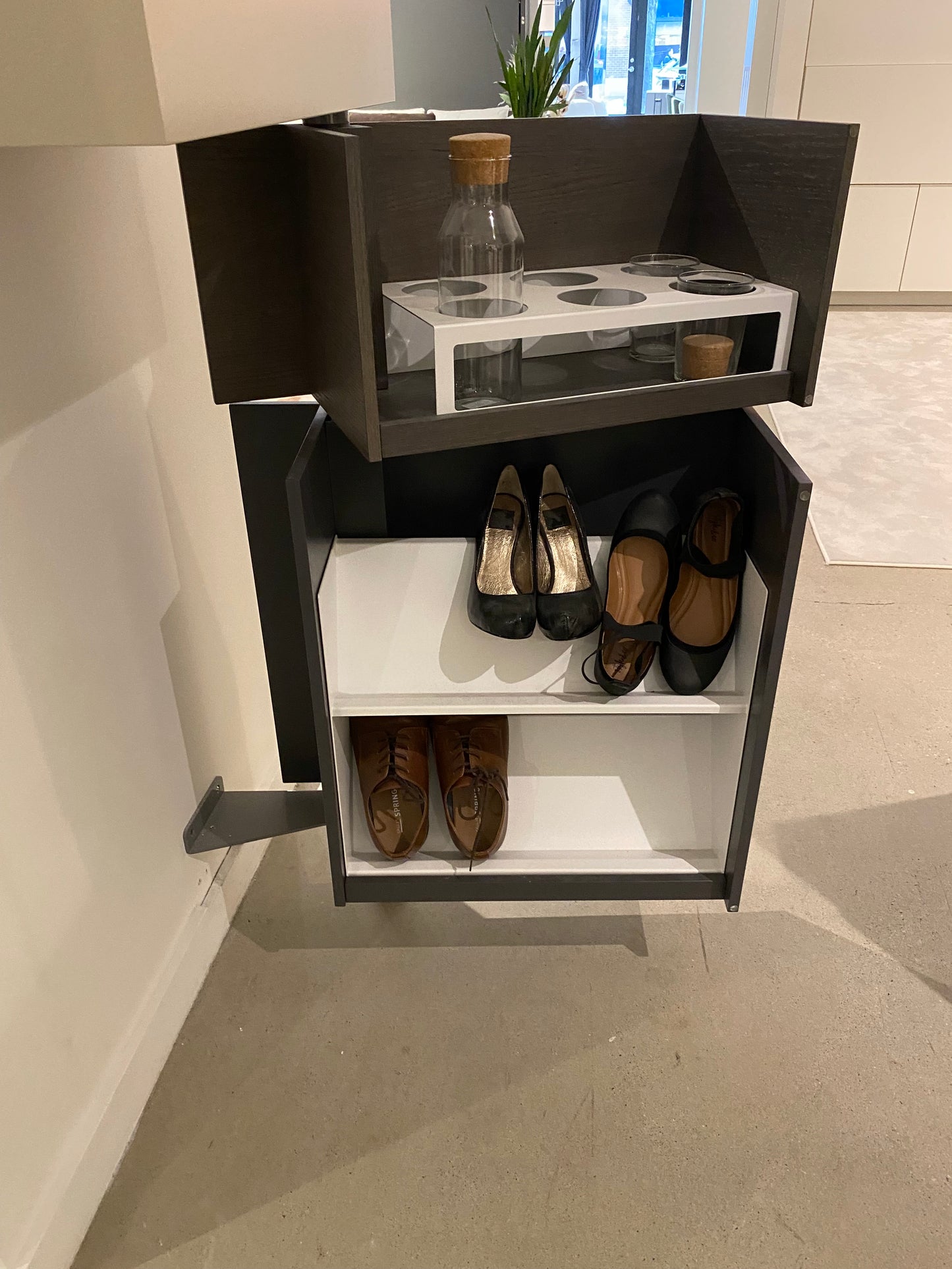 Giralot Storage Unit