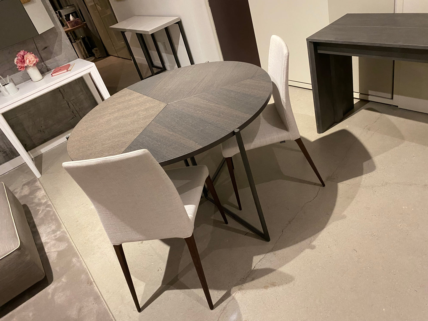 Icaro Dining Table
