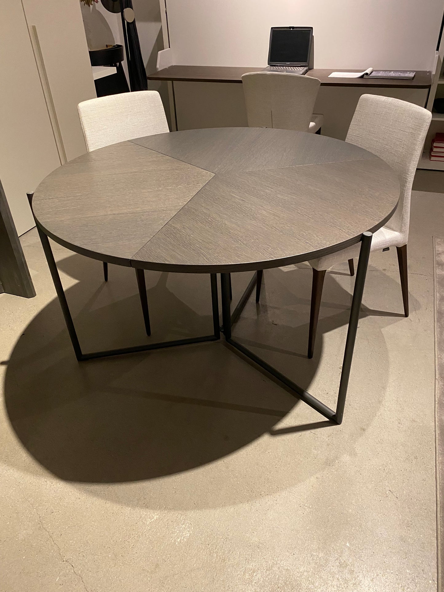 Icaro Dining Table