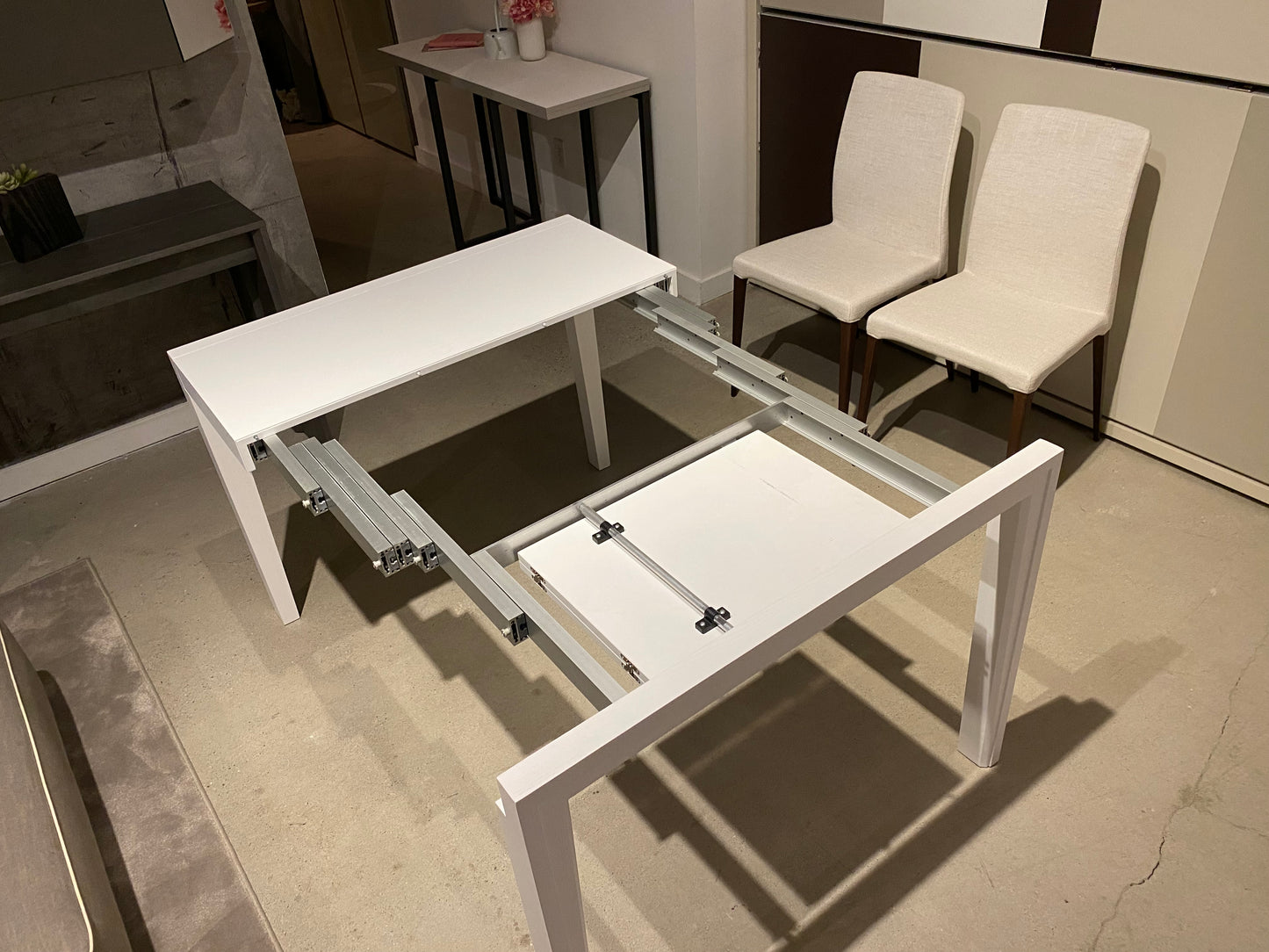 Voila Table