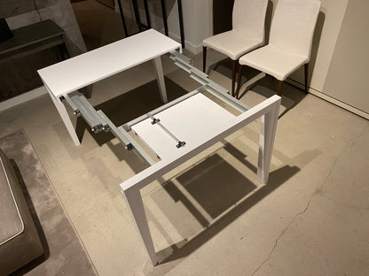 Voila Table