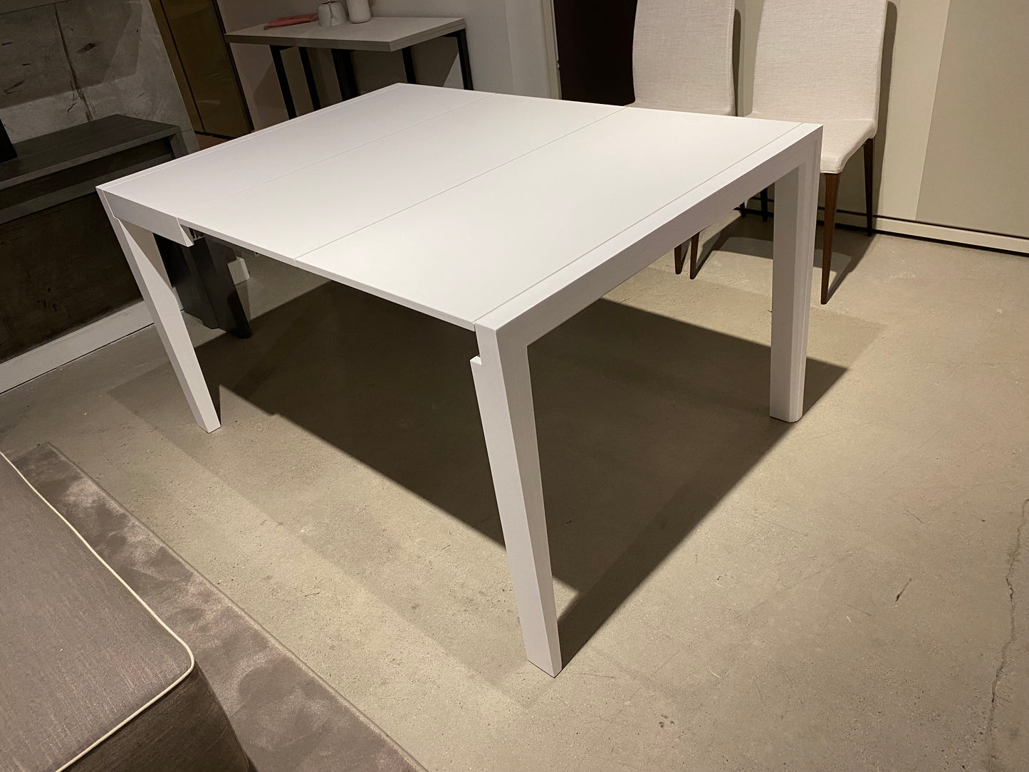 Voila Table