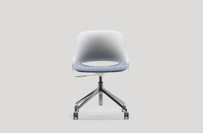 Trea Chair