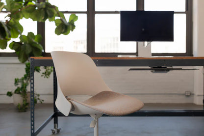 Trea Chair